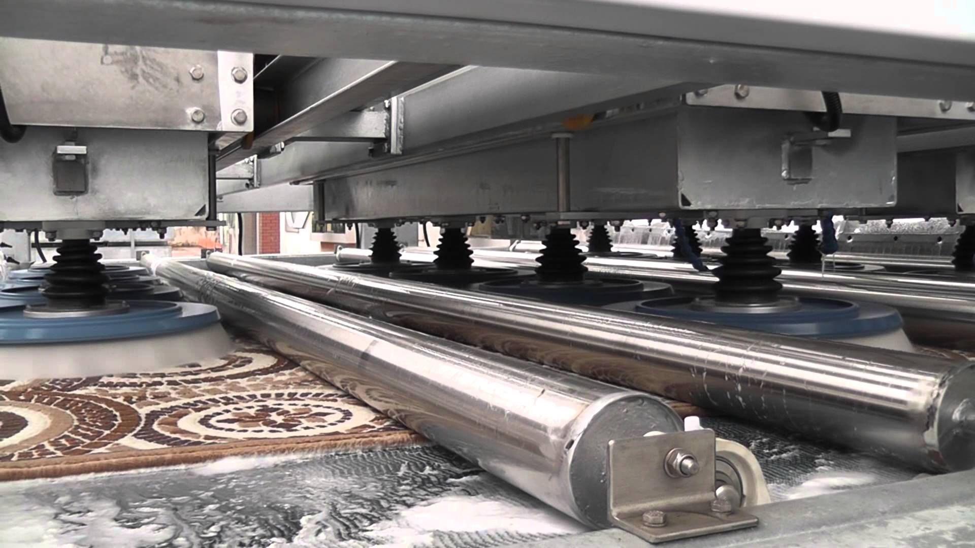 Su Baskını Sonrası Halı Kurtarma